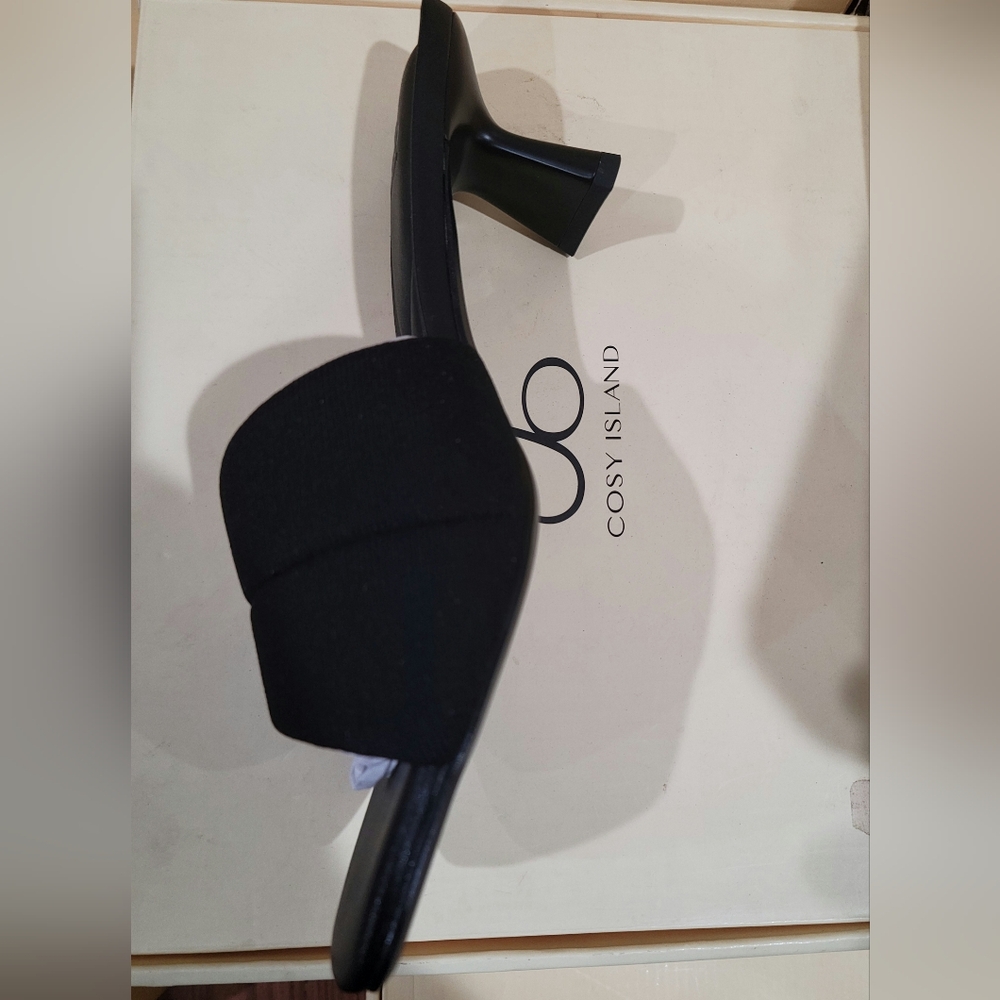 Cosy Island Black Women's Sandals - Picture 3 of 3